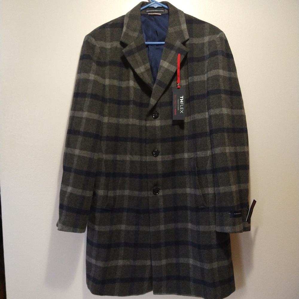 Tommy Hilfiger Addison "The Flex"Wool-Blend  Modern-Fit Trench Coat - Picture 13 of 15